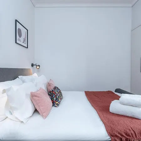 Zeus 2-bedroom In *
