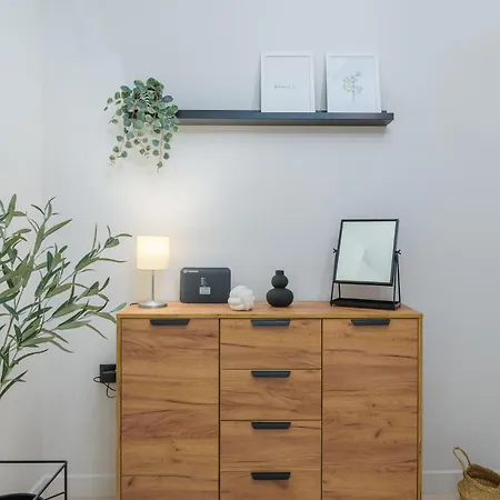 Zeus 2-bedroom In *